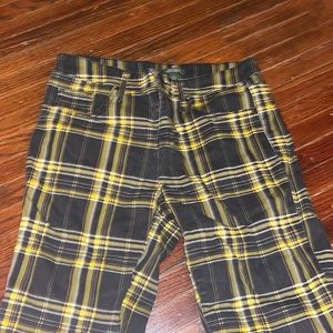 Checkered yellow pants